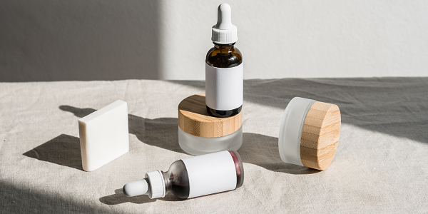 Cosmétiques ‘Waterless’ : L’avenir écoresponsable de la beauté naturelle ?