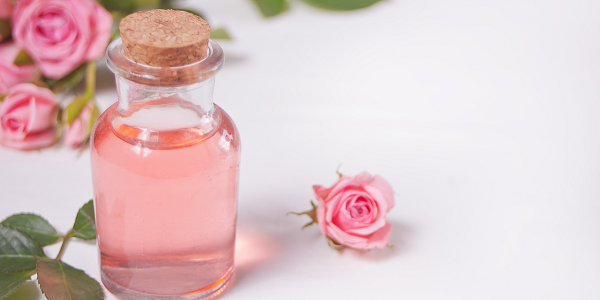 DIY : Comment créer votre lotion tonique à base d'eau de rose ? 