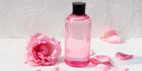 DIY : Comment créer votre lotion tonique à base d'eau de rose ? 